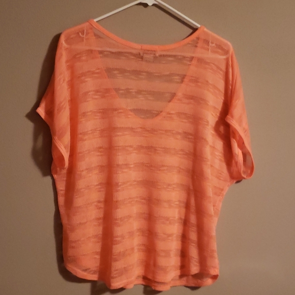 Peach Eyelash top, size XL - Picture 3 of 3